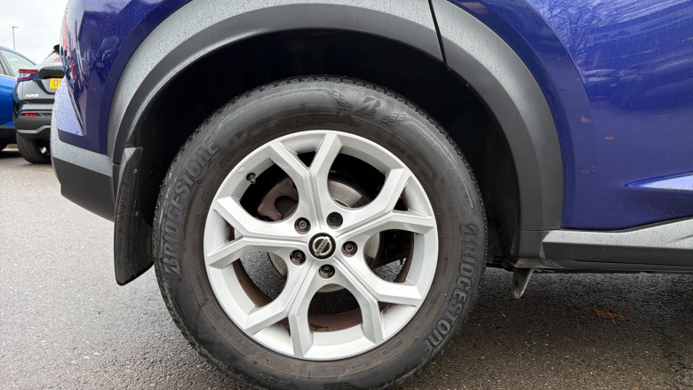 Nissan Juke 1.0 DiG-T 114 N-Connecta 5dr Petrol Hatchback